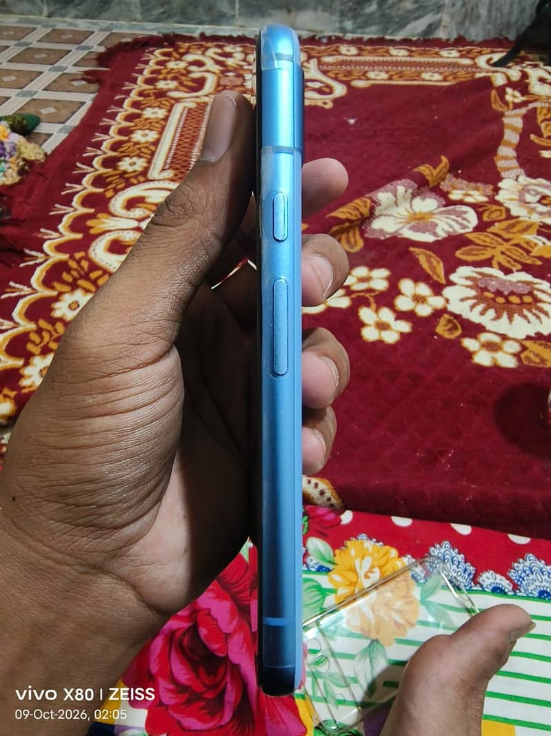 Google Pixel 8a 4