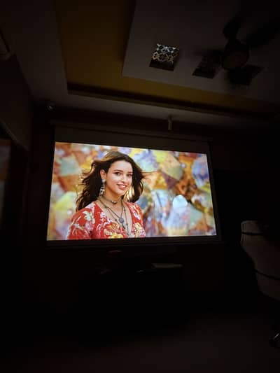 P50 Android Projector, 4k supported Urgent Sale