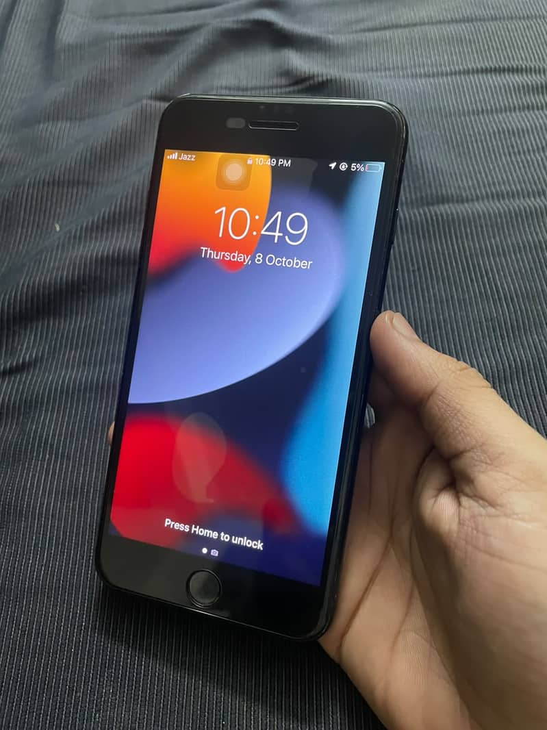 Apple iPhone 7 Plus 1