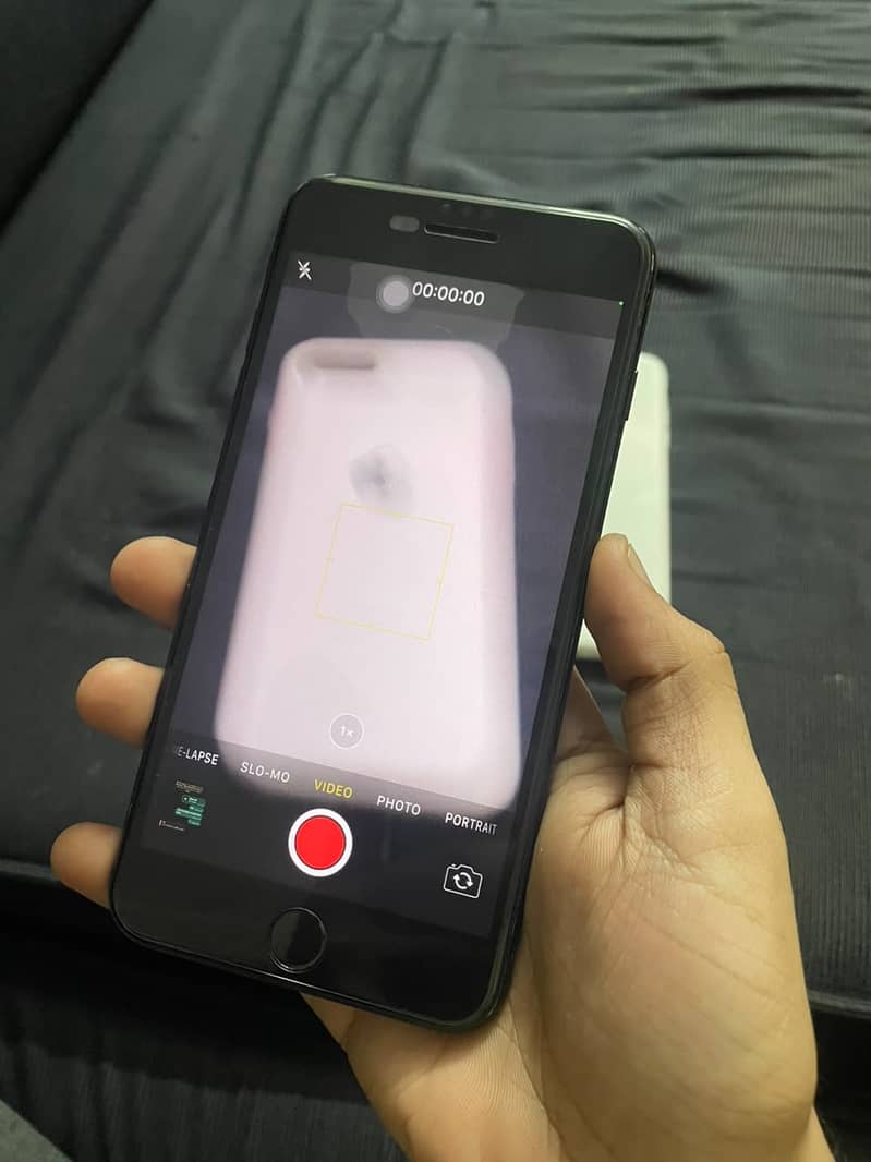 Apple iPhone 7 Plus 4