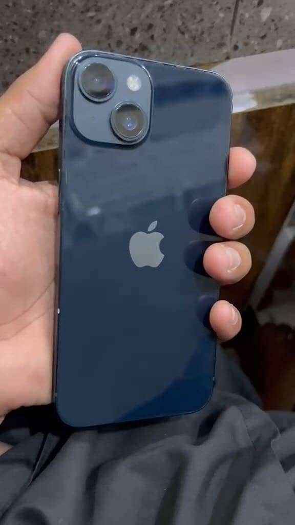 Apple iPhone 14 0