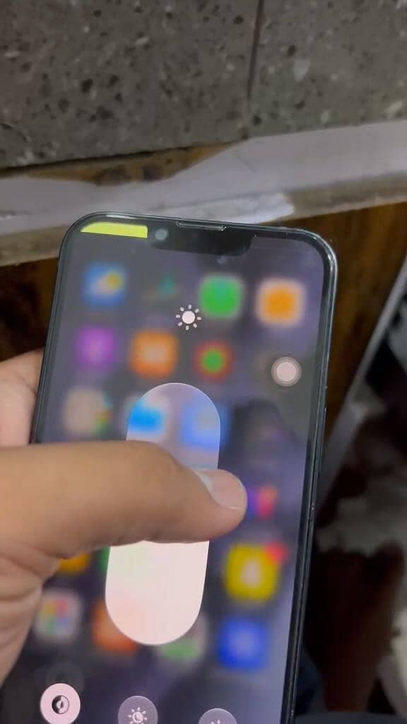 Apple iPhone 14 2