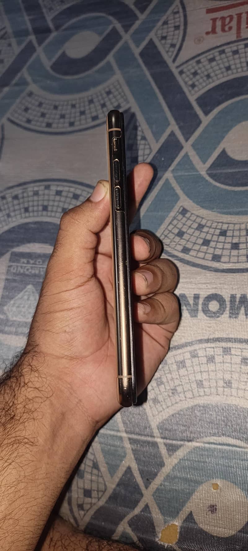 Apple iPhone XS 3