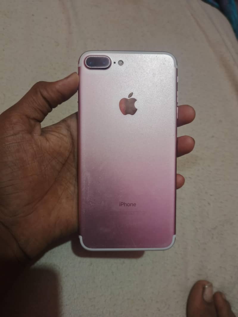Apple iPhone 7 Plus 0