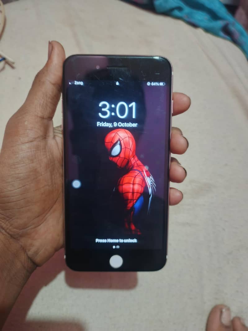 Apple iPhone 7 Plus 2