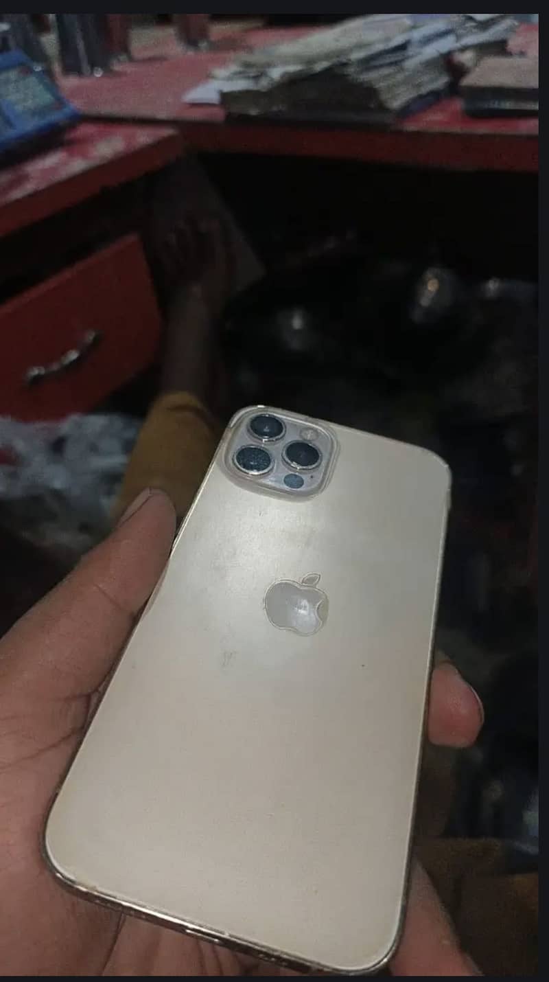 Apple iPhone 12 Pro 2