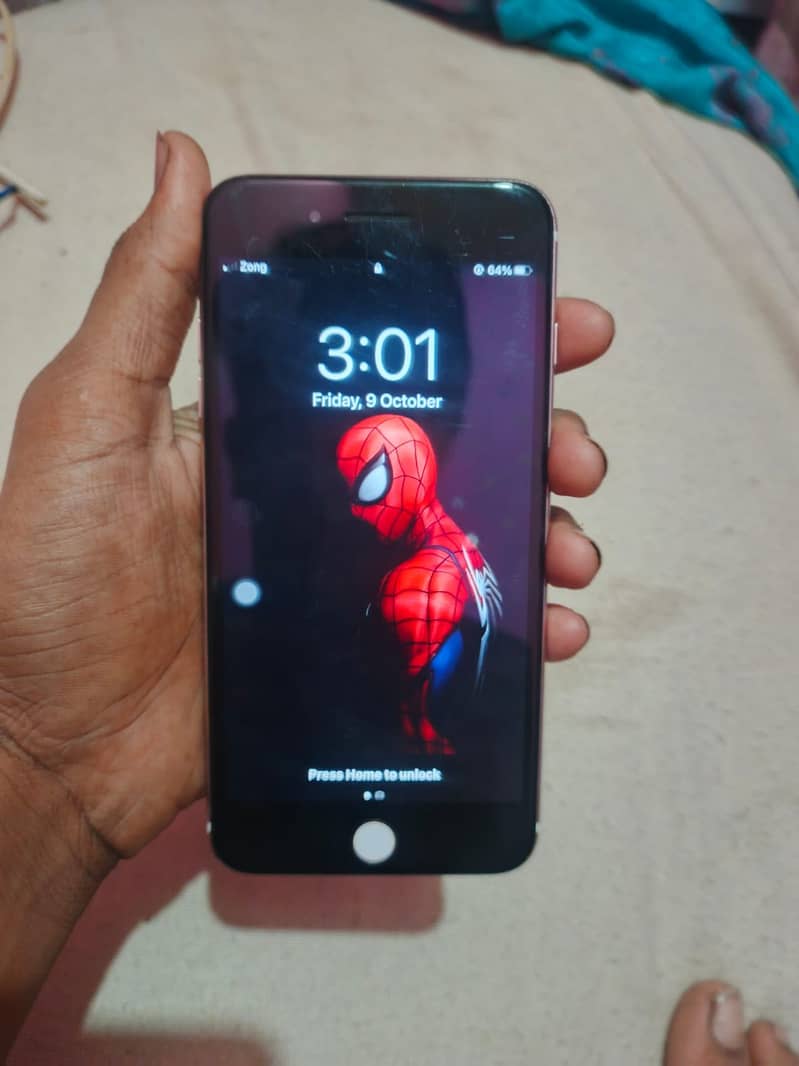 Apple iPhone 7 Plus 1