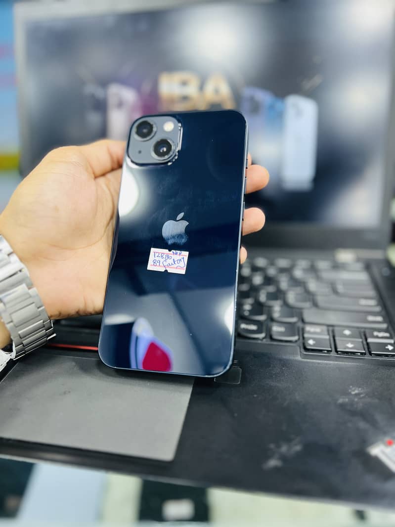 iPhone 13 3
