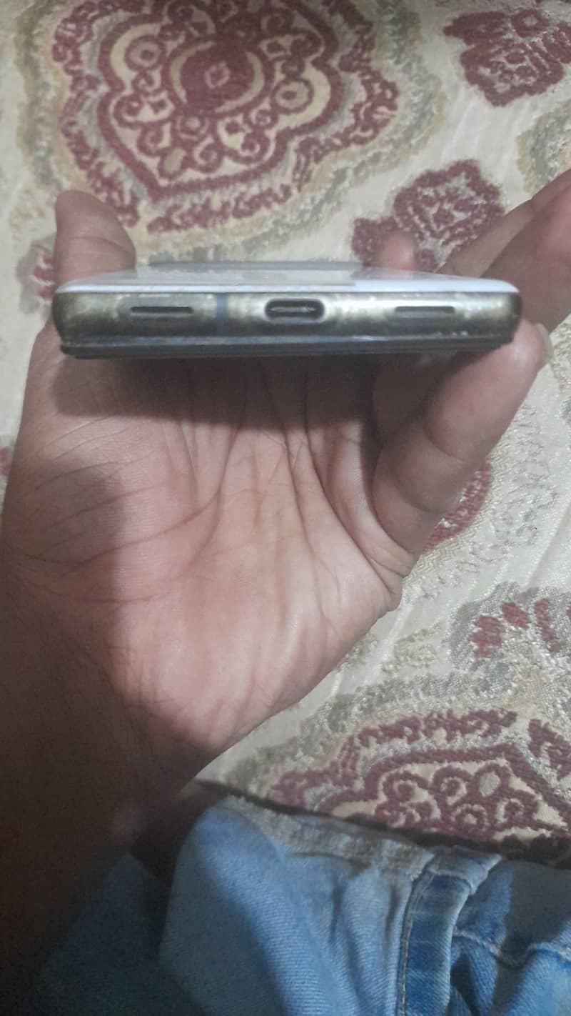 Google Pixel 6a 4