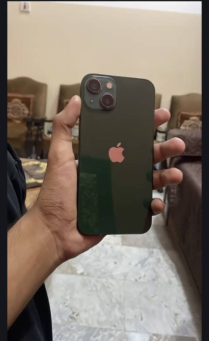 Apple iPhone 13 0
