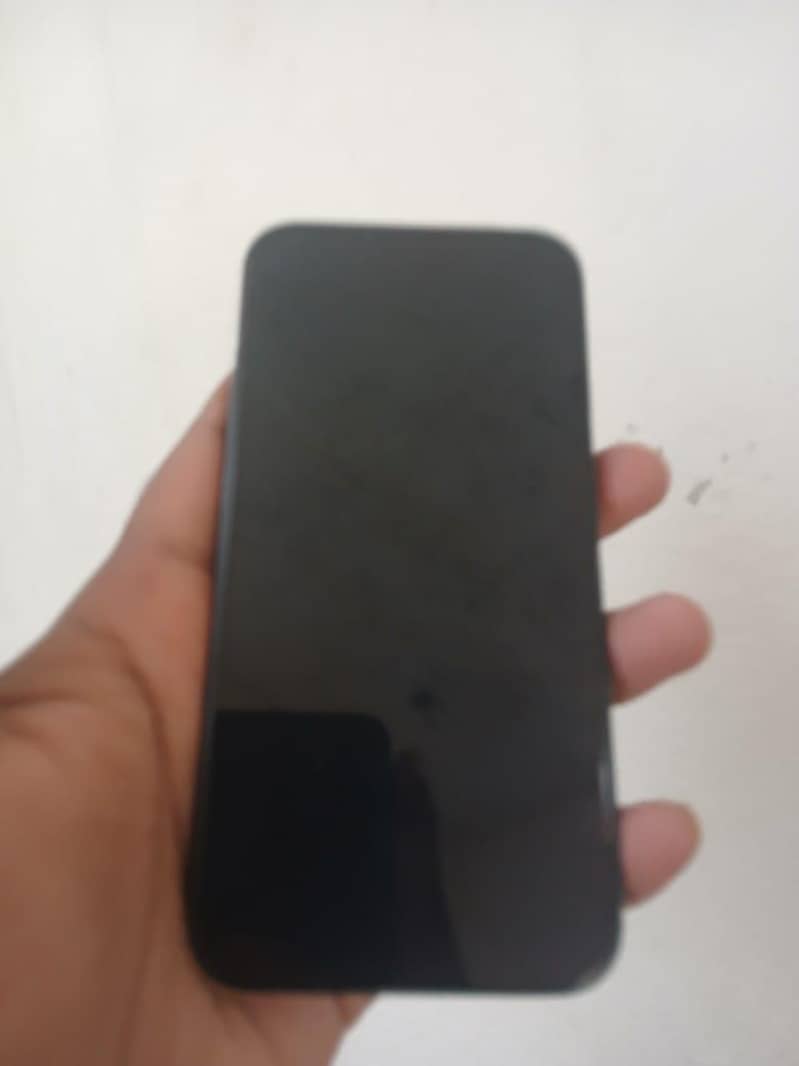Apple iPhone 13 1