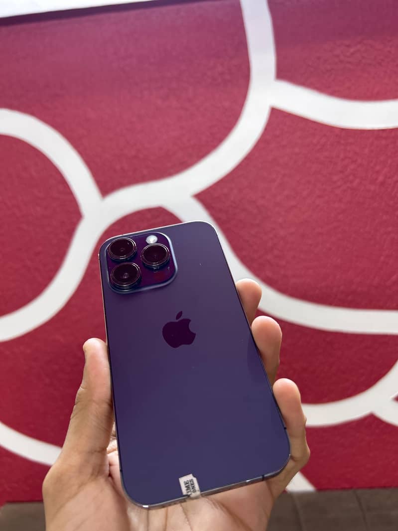 Apple iPhone 14 Pro 0