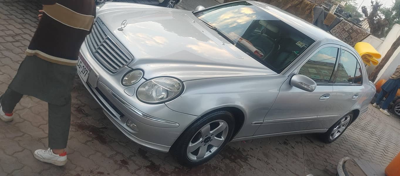 Mercedes E Class 2003 1