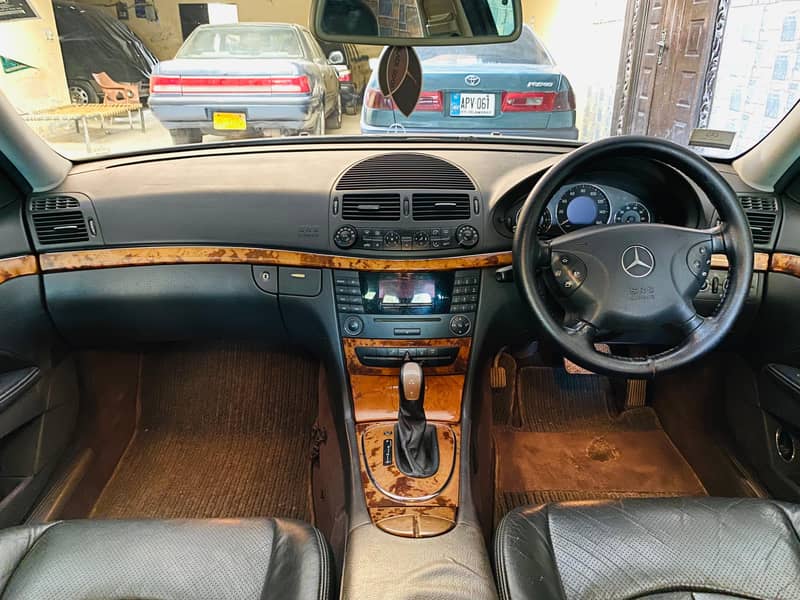 Mercedes E Class 2003 4
