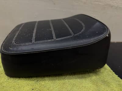 Cd200 back seat