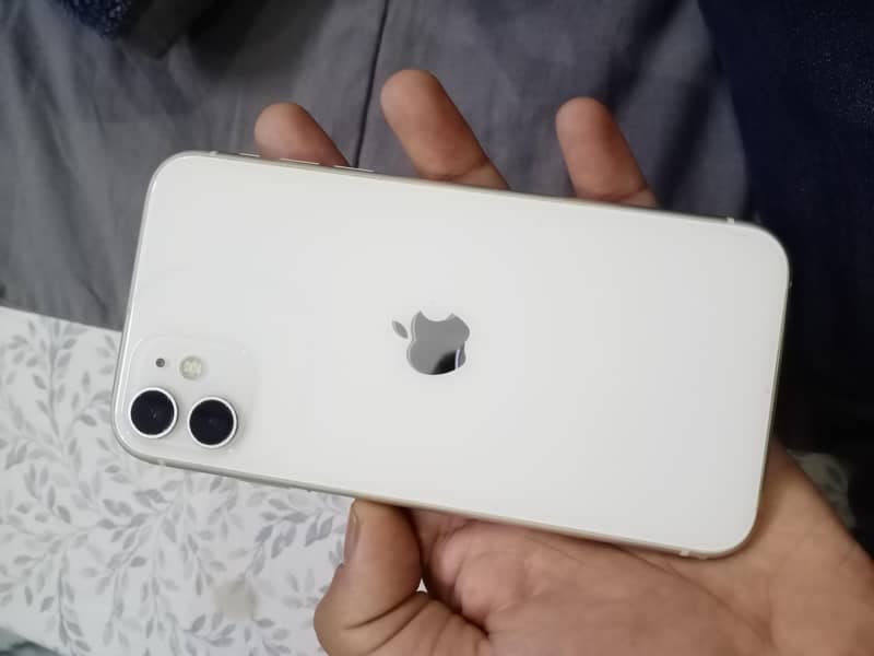 Apple iPhone 11 5
