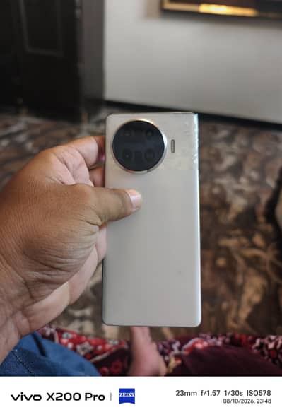 Tecno Spark 20 Pro plus white Color
