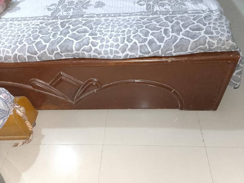 Bed & Show Case 1