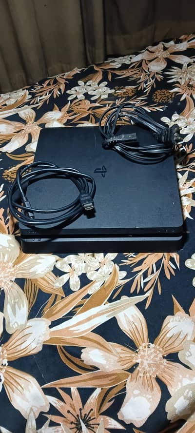 PS4 (model no: CUH-2216B) storage 870GB  with HDMI & power cable