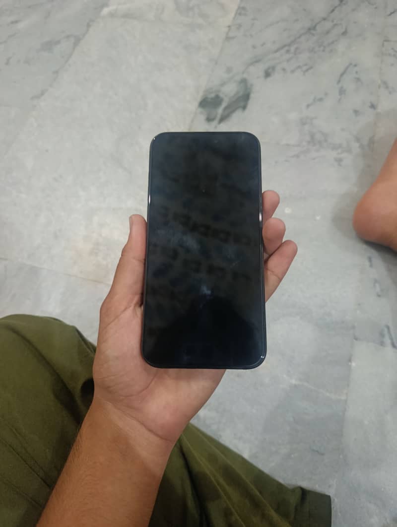 Apple iPhone 15 Pro Max 6