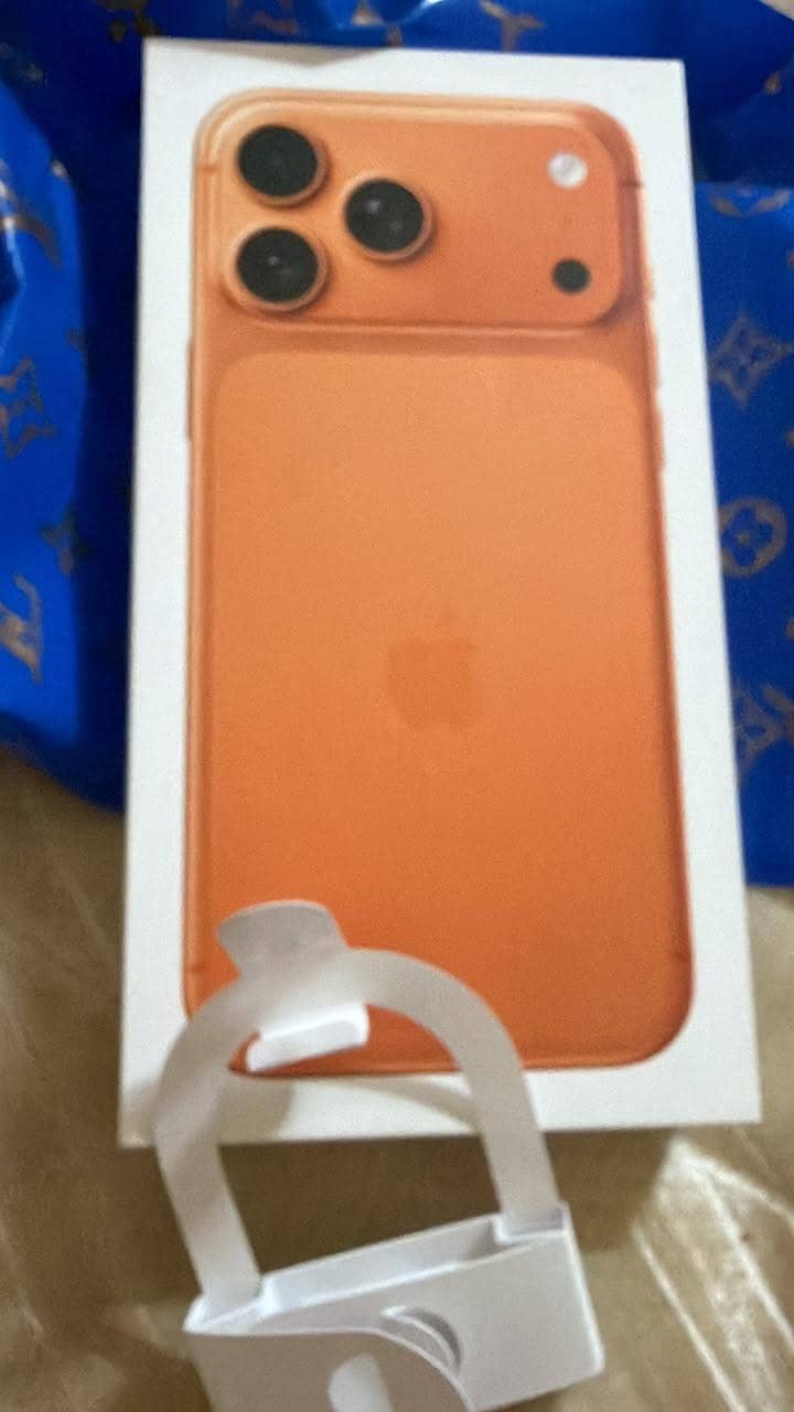 Apple iPhone17 promix rabta numbr whatsapp 03184339742 0
