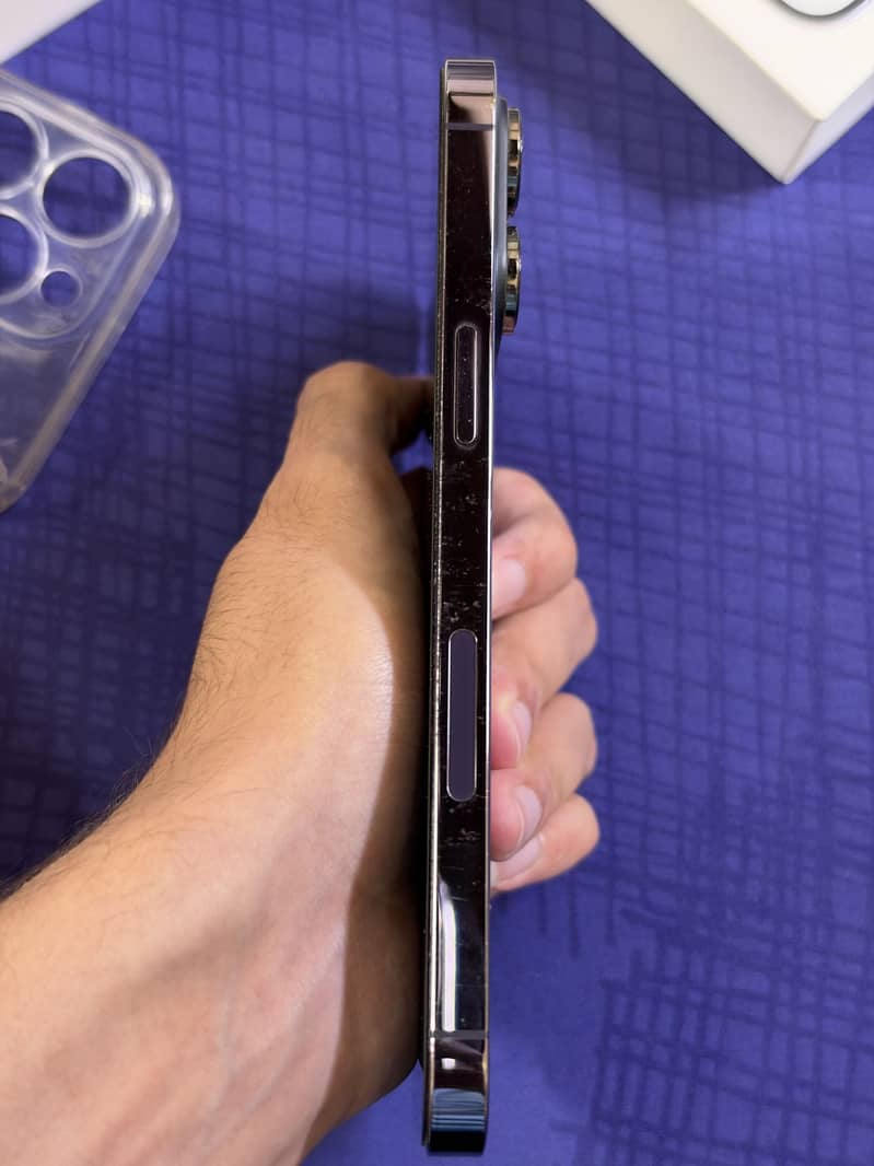 Apple iPhone 14 Pro Max 3
