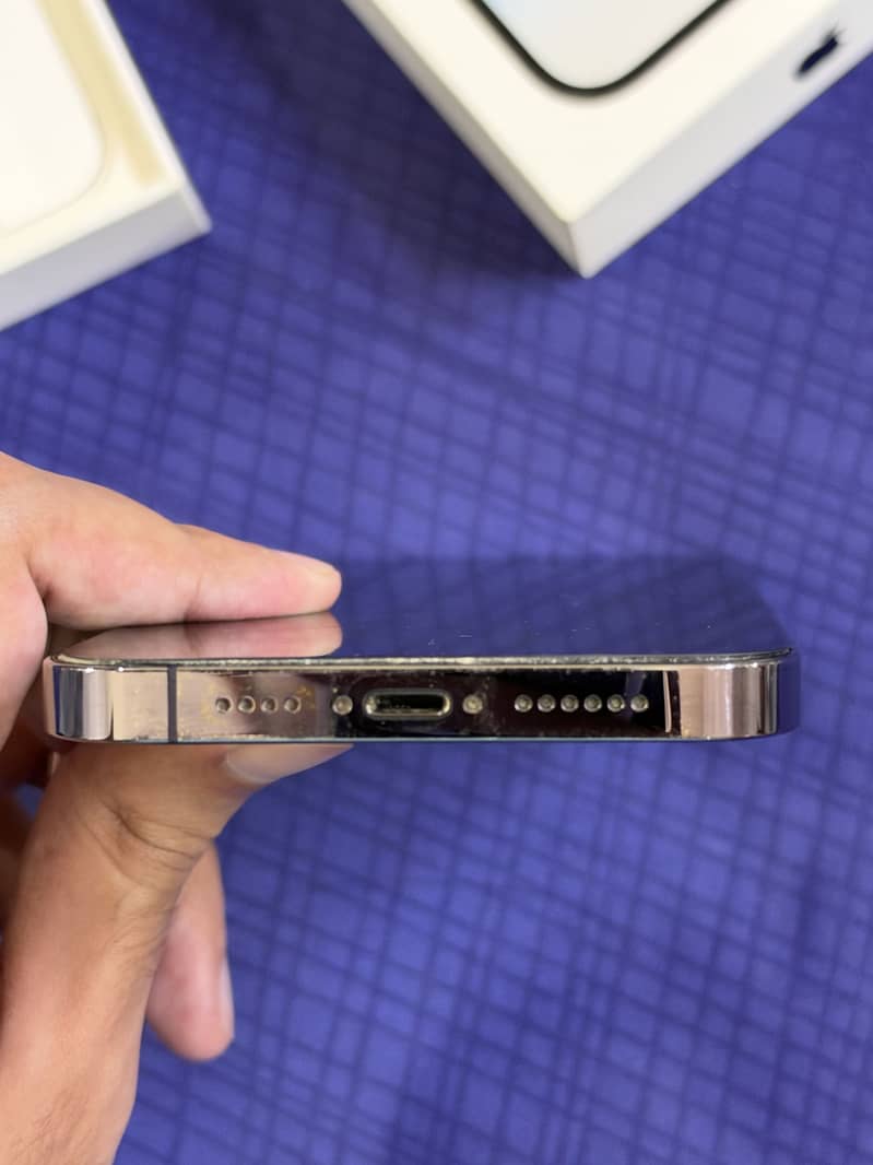Apple iPhone 14 Pro Max 7