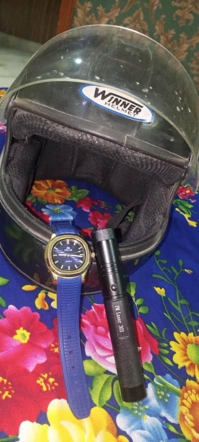helmet with layzer lite with watch