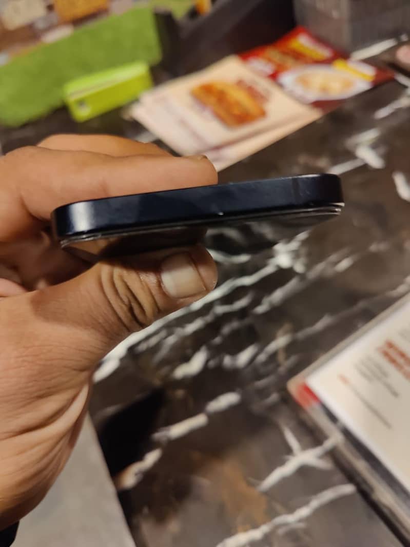 Apple iPhone 12 2