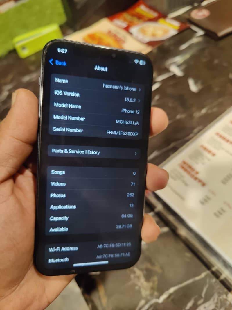 Apple iPhone 12 4