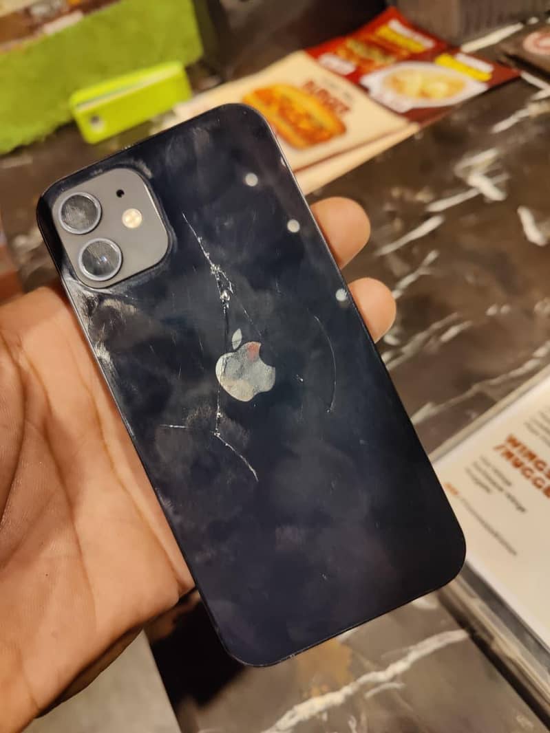 Apple iPhone 12 8