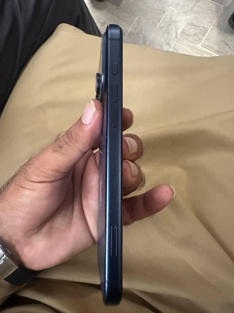 Apple iPhone 17 Pro Max 2
