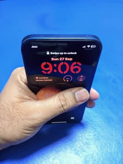 Apple iPhone 12