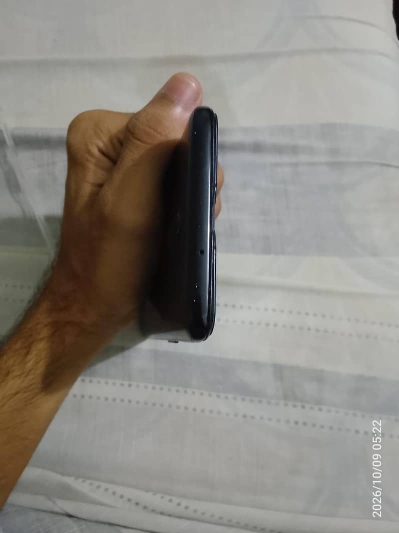 One Plus 6T 4