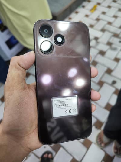 OPPO A6c 1month use 4/64 box charger 10/10 price are final