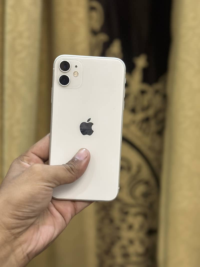 Apple iPhone 11 0