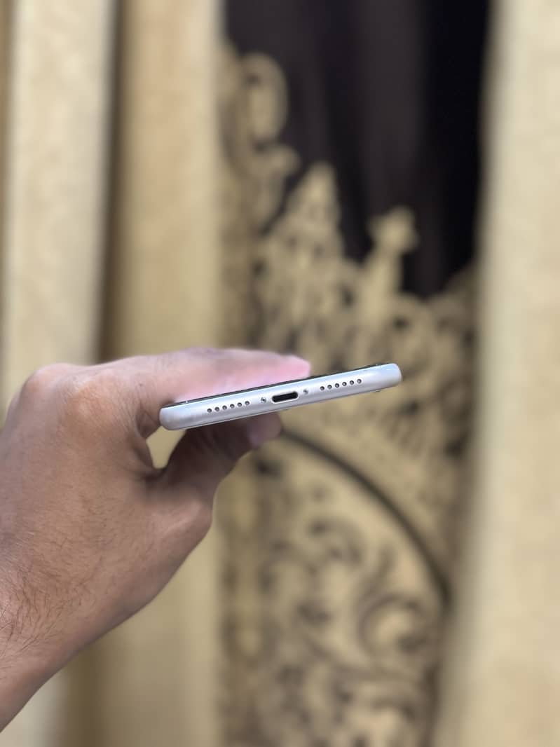 Apple iPhone 11 2