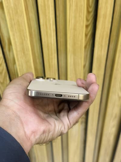16 Pro Max 512 GB 100 battery health 2CC NON PTA