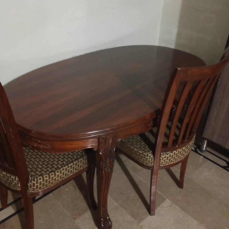 Dining table and chairs 4