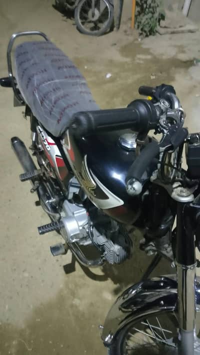 sell my Honda CD 70 24 model all ok genion bike hai bulkul
