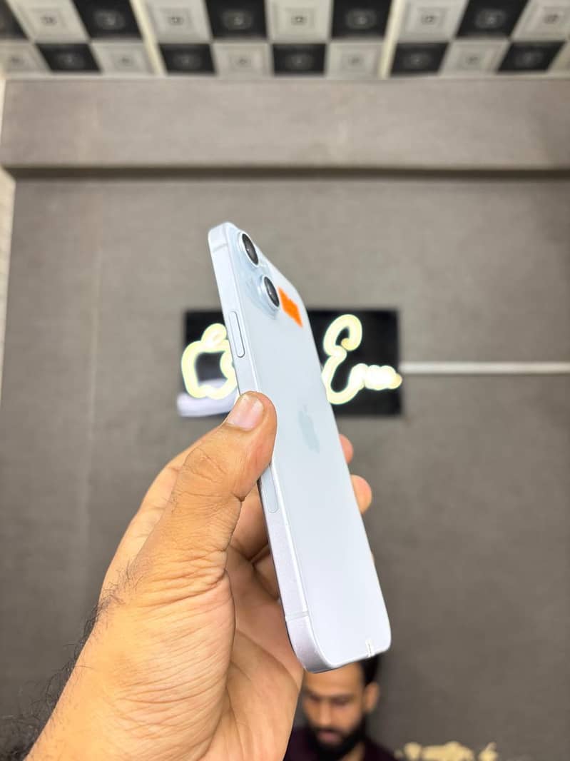 Apple iPhone 15 plus 3