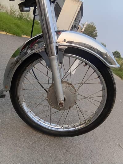 Honda 70 available for rent indrive yango rent 700