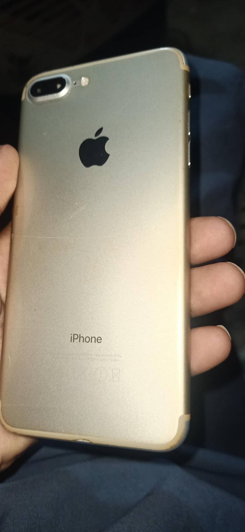 Apple iPhone 7 plus 3