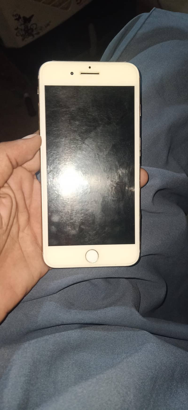 Apple iPhone 7 plus 6