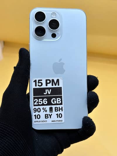 Apple iPhone 15 Pro Max Jv 256 GB 90% Battery Health