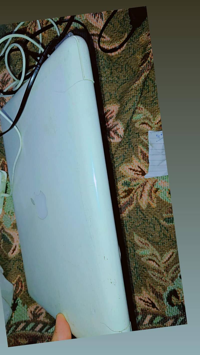 MacBook 2010 8