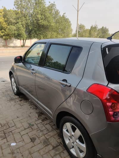 Suzuki Swift 2013 low milage, mint cond better thn mehran coure cultus