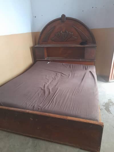 BED FOR SALE VERY URGENT