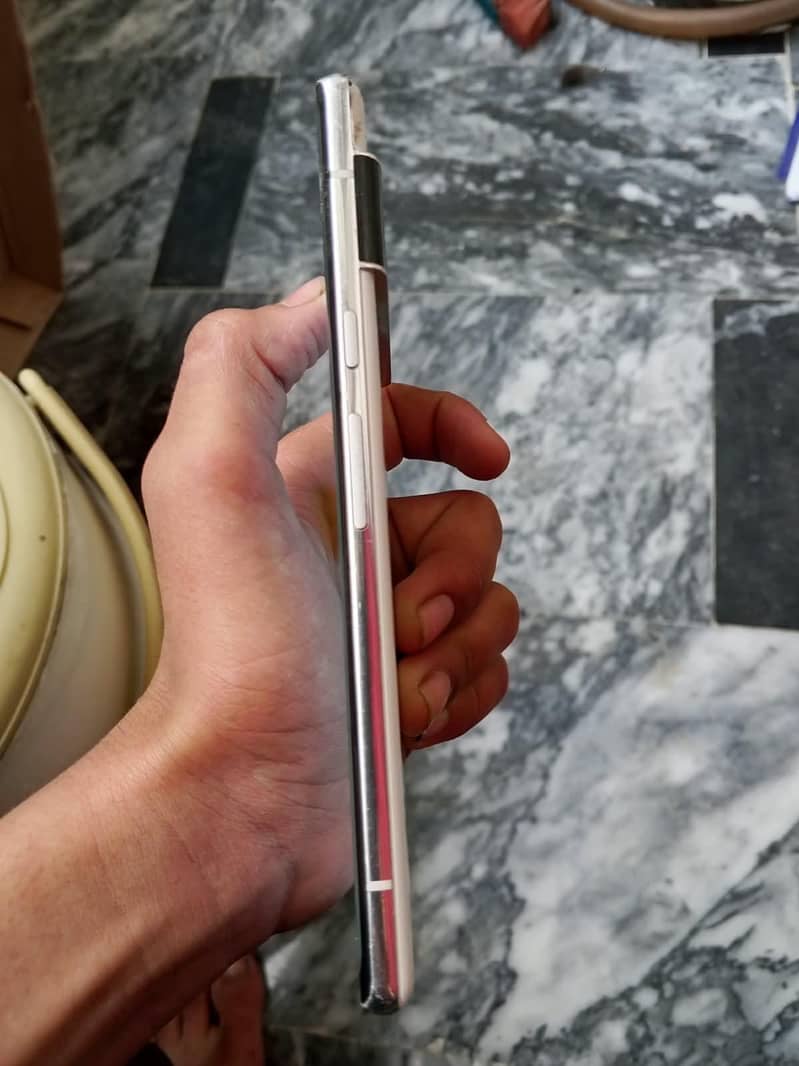 Google Pixel 6 Pro 2