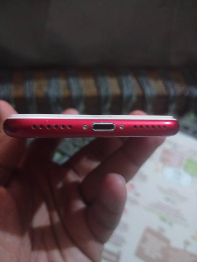 Apple iPhone 7 2